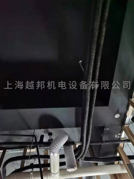 廣場(chǎng)美的商用中央空調(diào)安裝