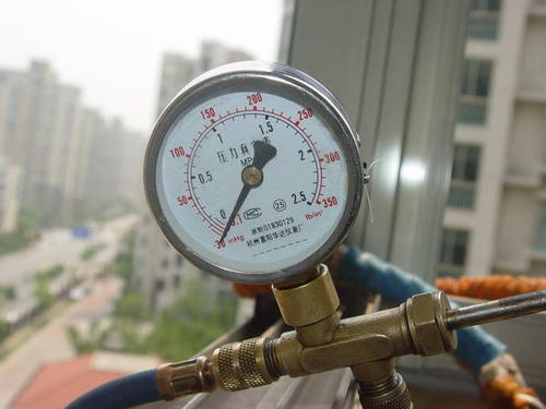 為什么中央空調(diào)要抽真空？