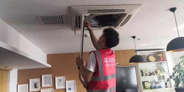 格力中央空調好久清洗一次？
