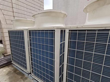 辦公室中央空調風口維保清洗： 上海弘名電子中央空調清洗維保工程 上海弘名電子中央空調清洗維保工程 上海弘名電子中央空調清洗維保工程 上海弘名電子中央空調清洗維保工程 辦公室中央空調濾網(wǎng)清洗圖： 辦公室中央空調清洗維保 辦公室中央空調清洗維保