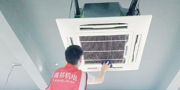 上海中央空調每年首次用須保養(yǎng)嗎？